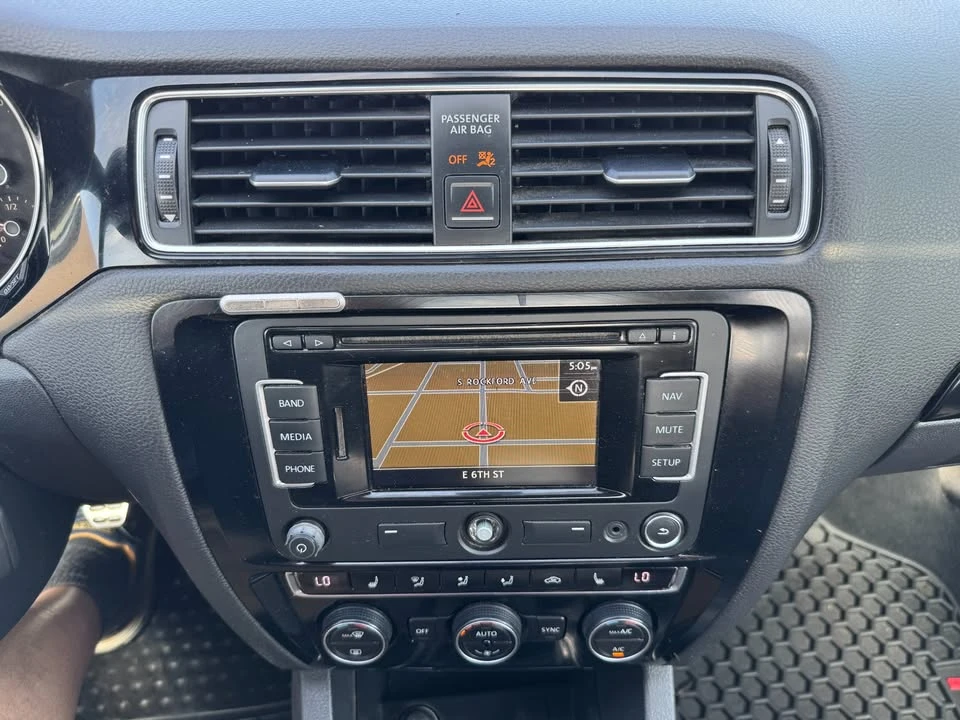 2015 Volkswagen A6 Jetta - Image 18 of 20