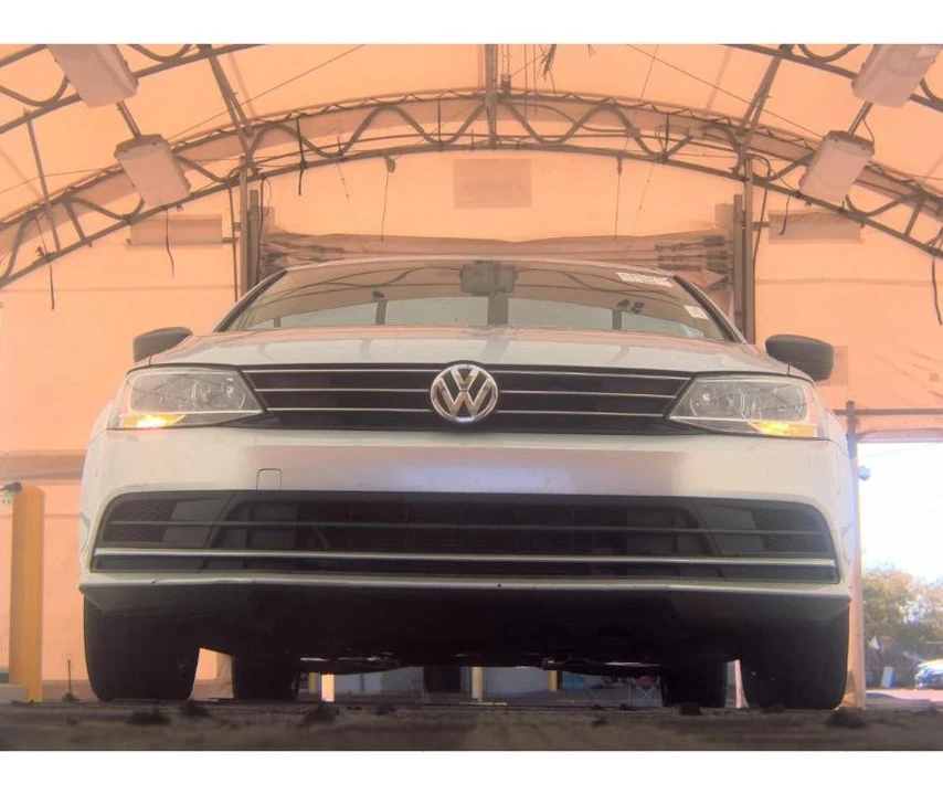 2015 Volkswagen A6 Jetta - Image 3 of 12
