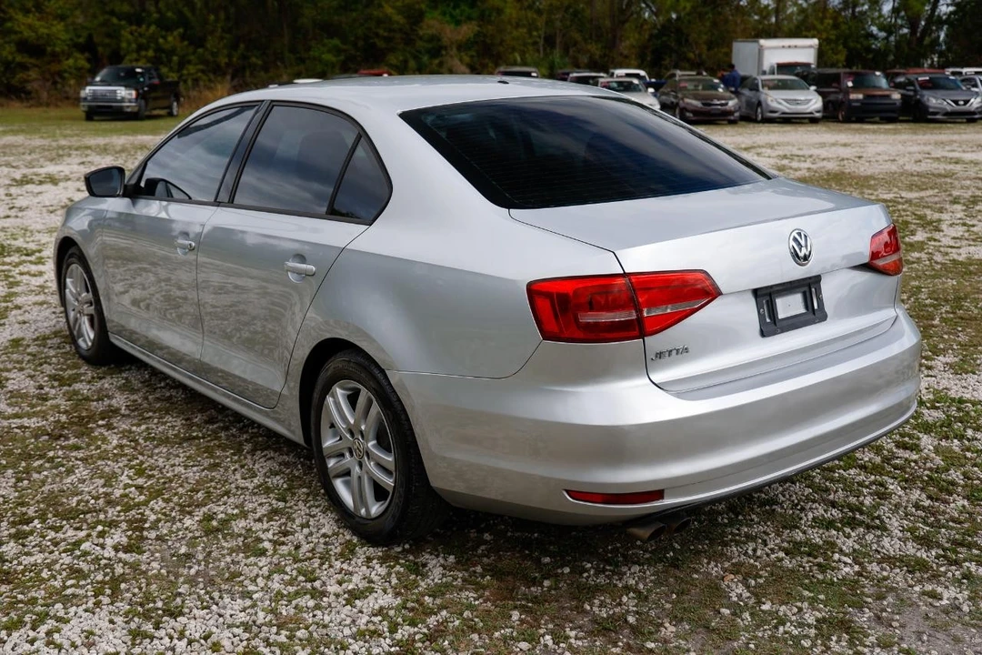 2015 Volkswagen A6 Jetta - Image 5 of 21