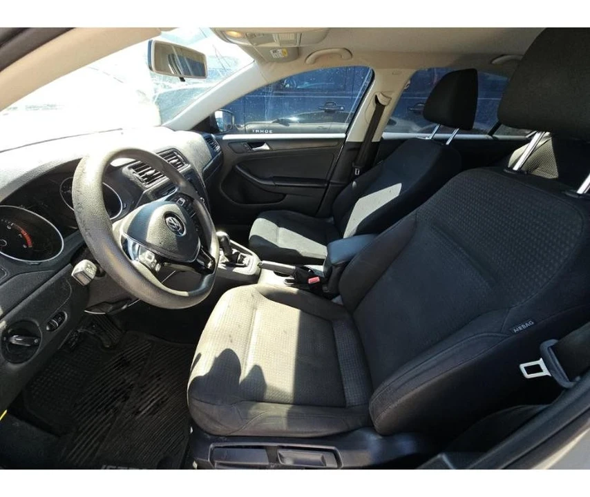 2015 Volkswagen A6 Jetta - Image 9 of 12
