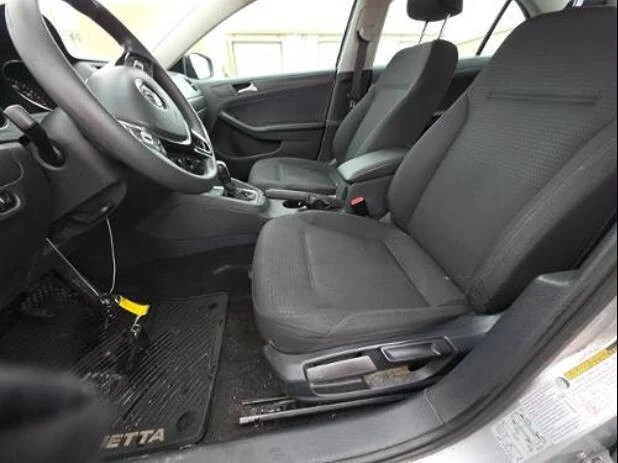 2015 Volkswagen A6 Jetta - Image 2 of 5
