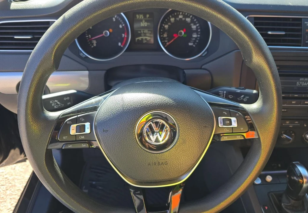 2015 Volkswagen A6 Jetta - Image 13 of 17