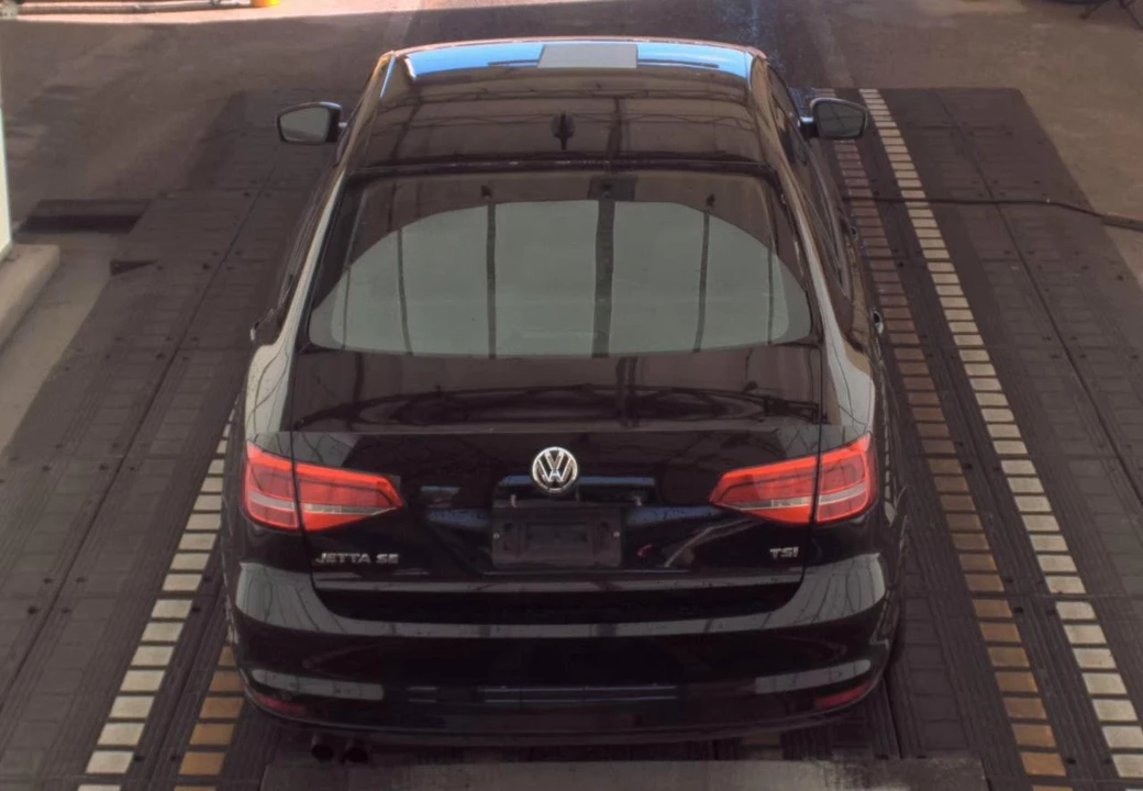 2015 Volkswagen A6 Jetta - Image 6 of 17