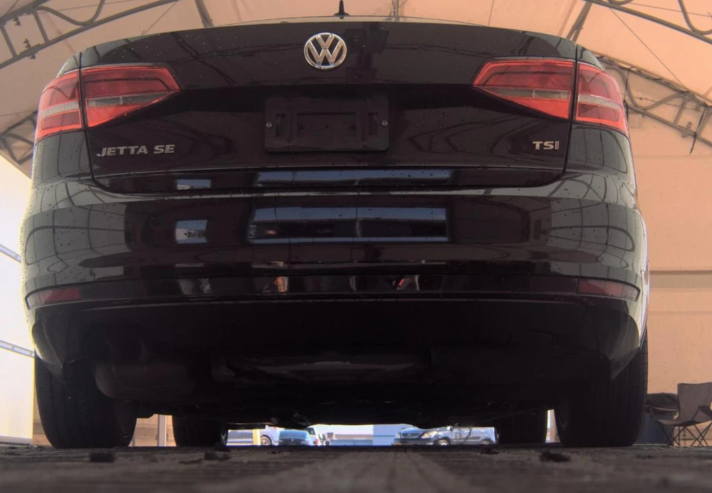 2015 Volkswagen A6 Jetta - Image 7 of 17