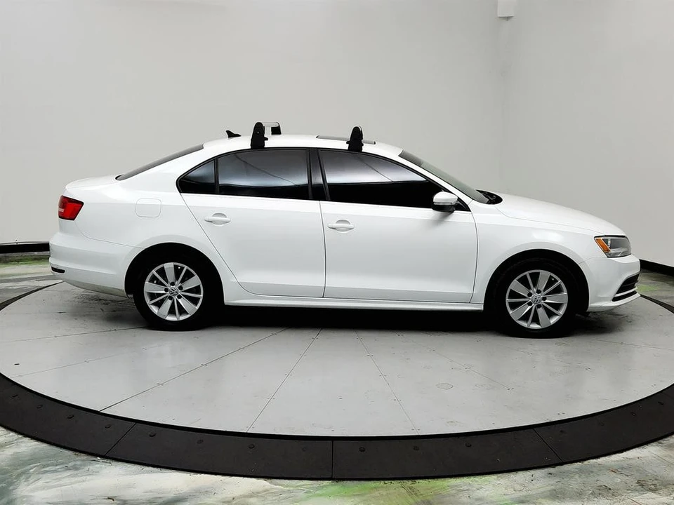 2015 Volkswagen A6 Jetta - Image 4 of 21