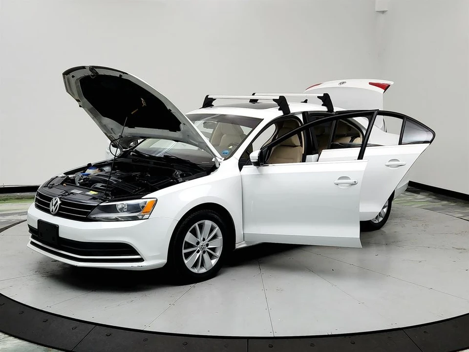 2015 Volkswagen A6 Jetta - Image 9 of 21