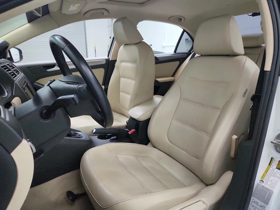 2015 Volkswagen A6 Jetta - Image 14 of 21
