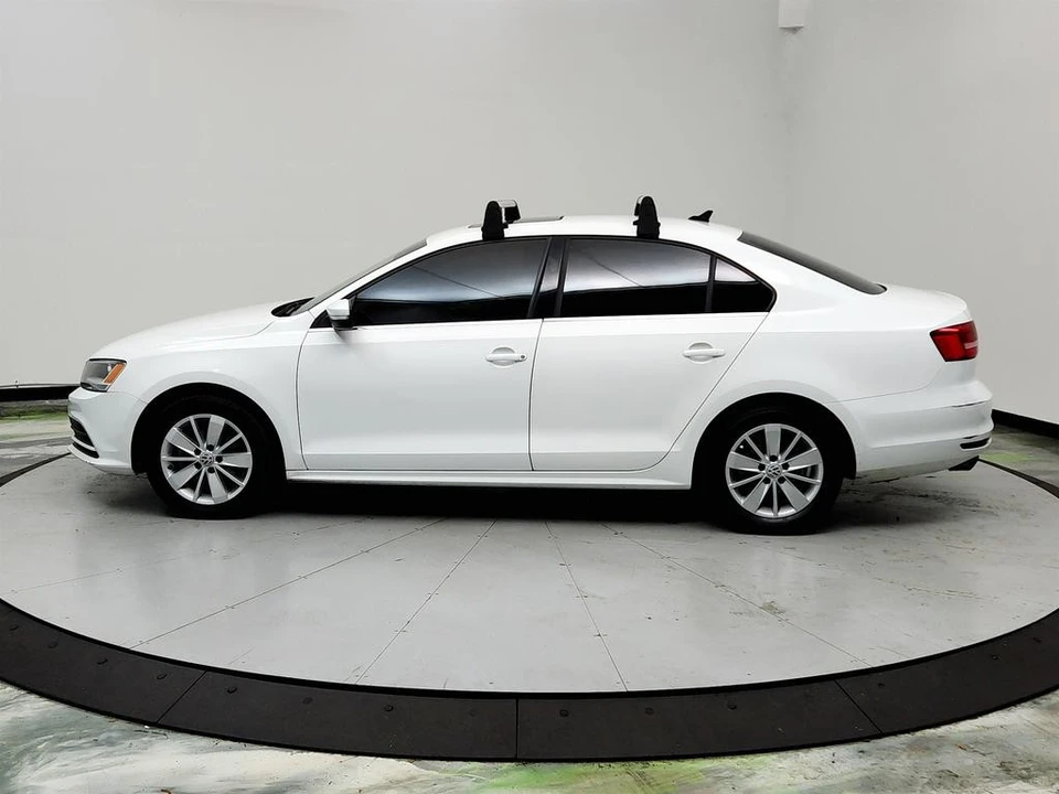 2015 Volkswagen A6 Jetta - Image 8 of 21