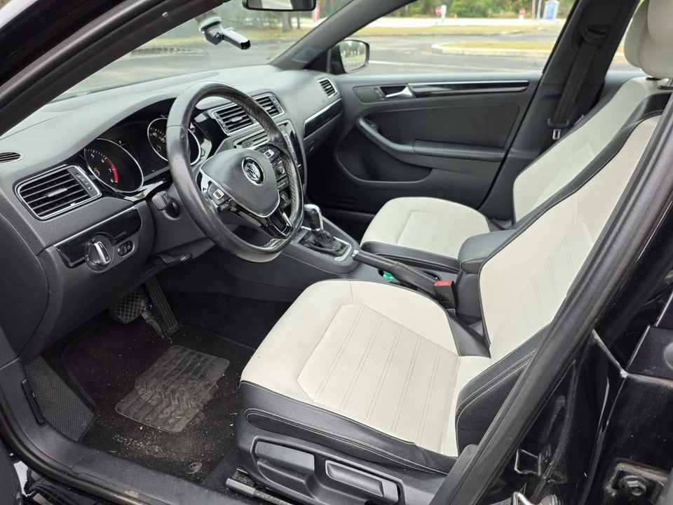 2015 Volkswagen A6 Jetta - Image 6 of 12