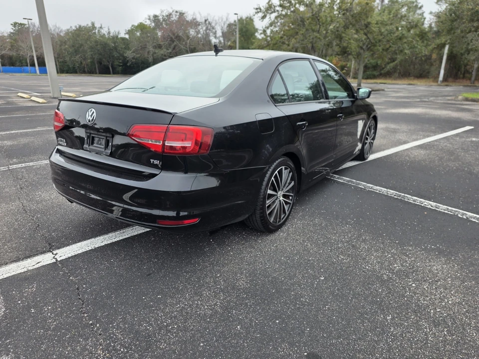 2015 Volkswagen A6 Jetta - Image 4 of 12