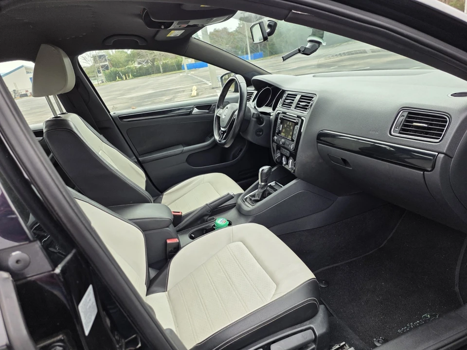 2015 Volkswagen A6 Jetta - Image 7 of 12