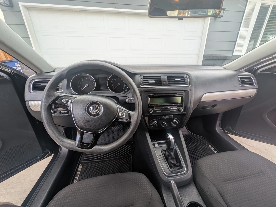 2015 Volkswagen A6 Jetta - Image 10 of 11