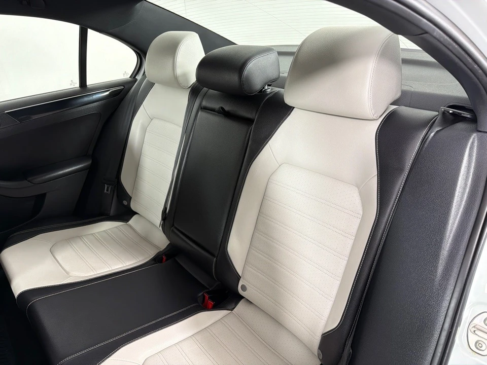 2015 Volkswagen A6 Jetta - Image 20 of 21