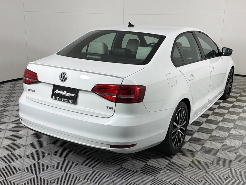 2015 Volkswagen A6 Jetta - Image 5 of 21