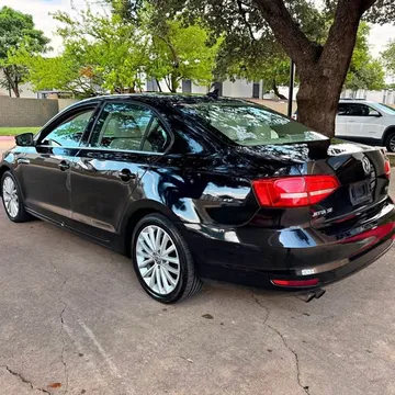 2015 Volkswagen Jetta SE Sedan 4D