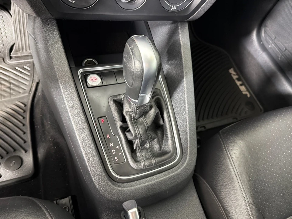 2015 Volkswagen A6 Jetta - Image 17 of 21