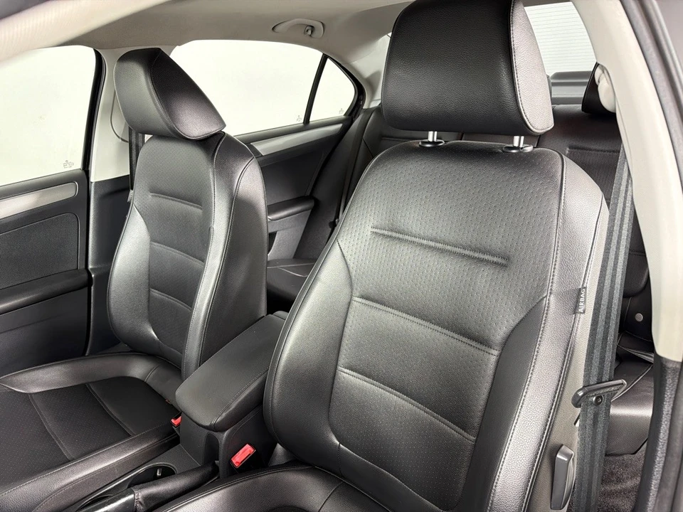 2015 Volkswagen A6 Jetta - Image 11 of 21