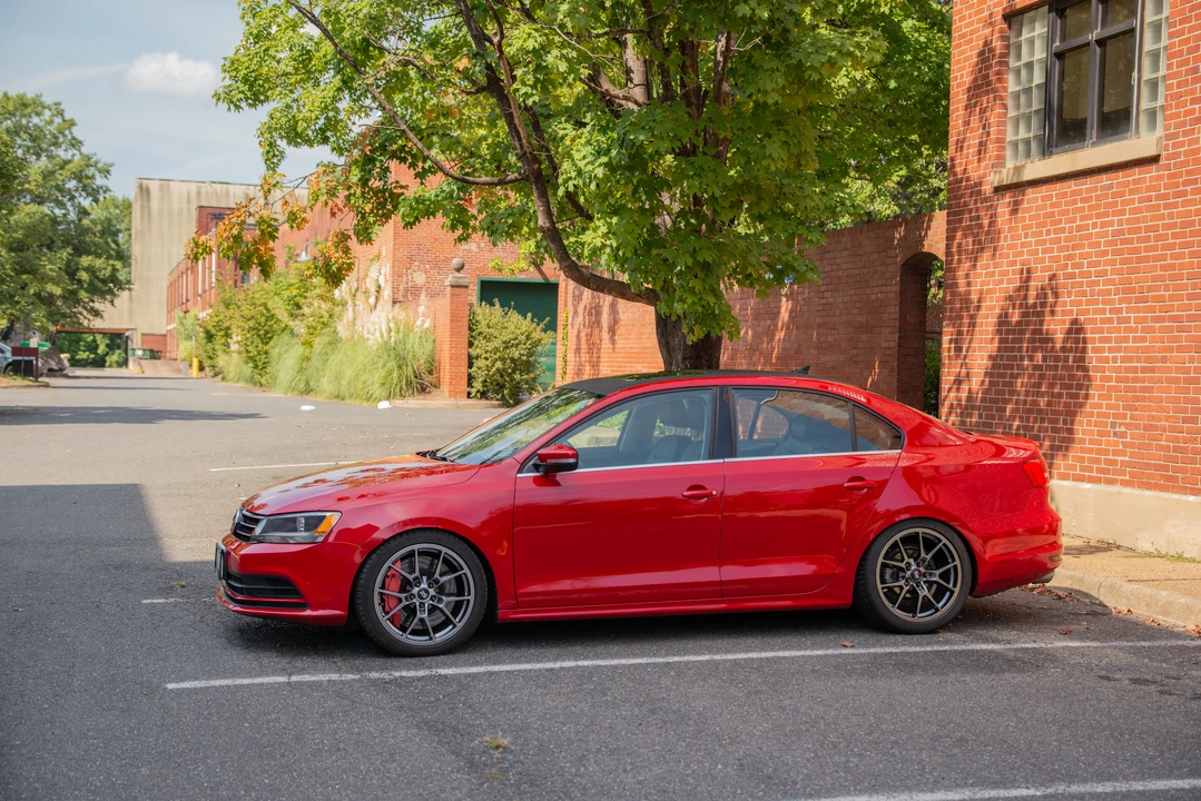 2015 Volkswagen A6 Jetta - Image 8 of 31