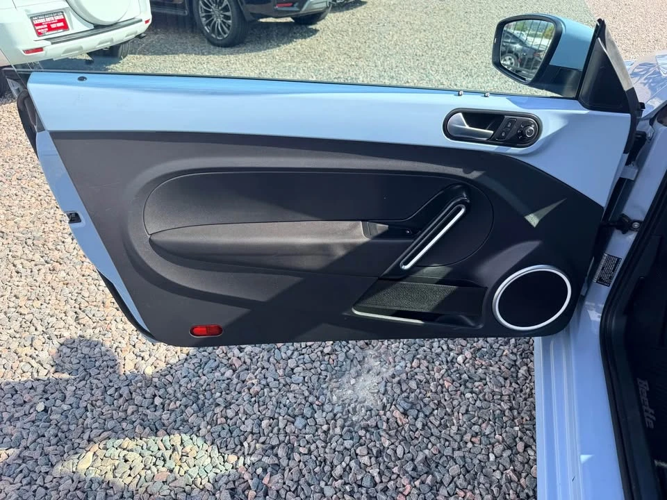 2015 Volkswagen A5 Beetle - Image 11 of 17