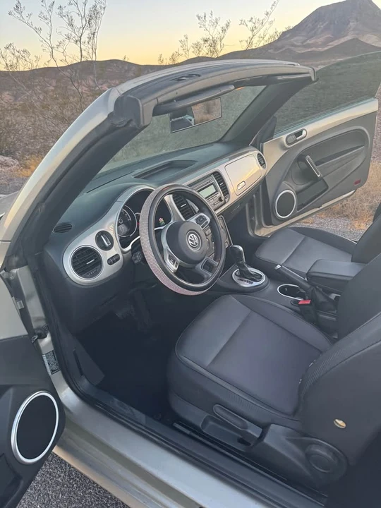 2015 Volkswagen A5 Beetle - Image 11 of 18
