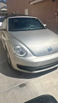 2015 Volkswagen New Beetle 2.5 Convertible 2D