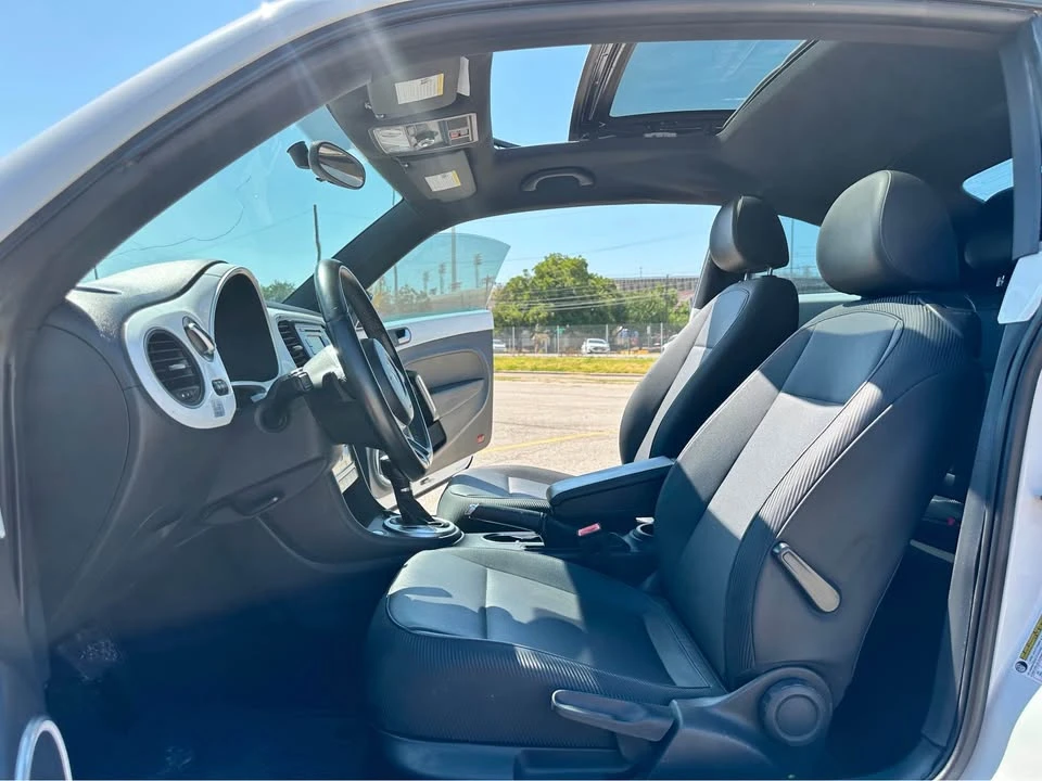 2015 Volkswagen A5 Beetle - Image 8 of 13