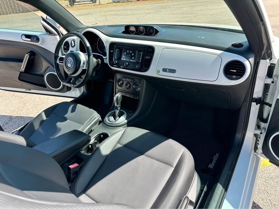 2015 Volkswagen A5 Beetle - Image 10 of 13