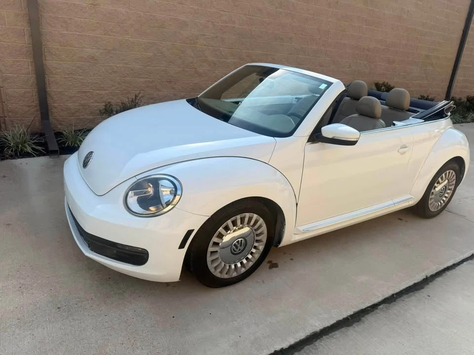 2015 Volkswagen A5 Beetle - Image 8 of 12