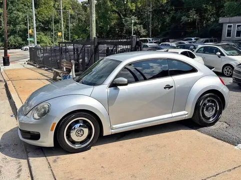 2015 Volkswagen New Beetle Sport Hatchback 2D