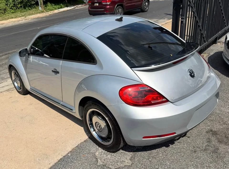 2015 Volkswagen A5 Beetle - Image 2 of 7