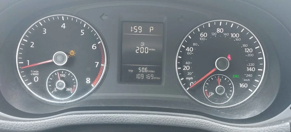2015 Volkswagen Passat - Image 8 of 10