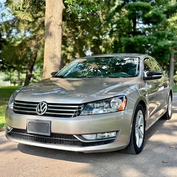 2015 Volkswagen Passat 1.8T Limited Edition Sedan 4D