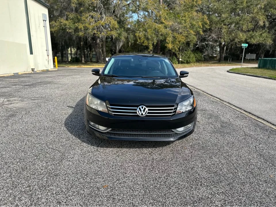 2015 Volkswagen Passat - Image 2 of 10