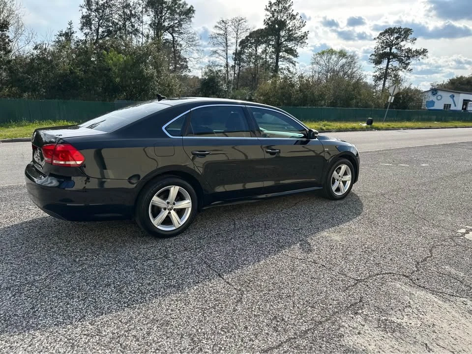 2015 Volkswagen Passat - Image 4 of 10