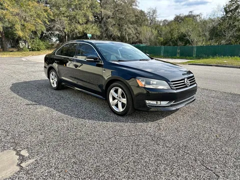 2015 Volkswagen Passat 1.8T SE