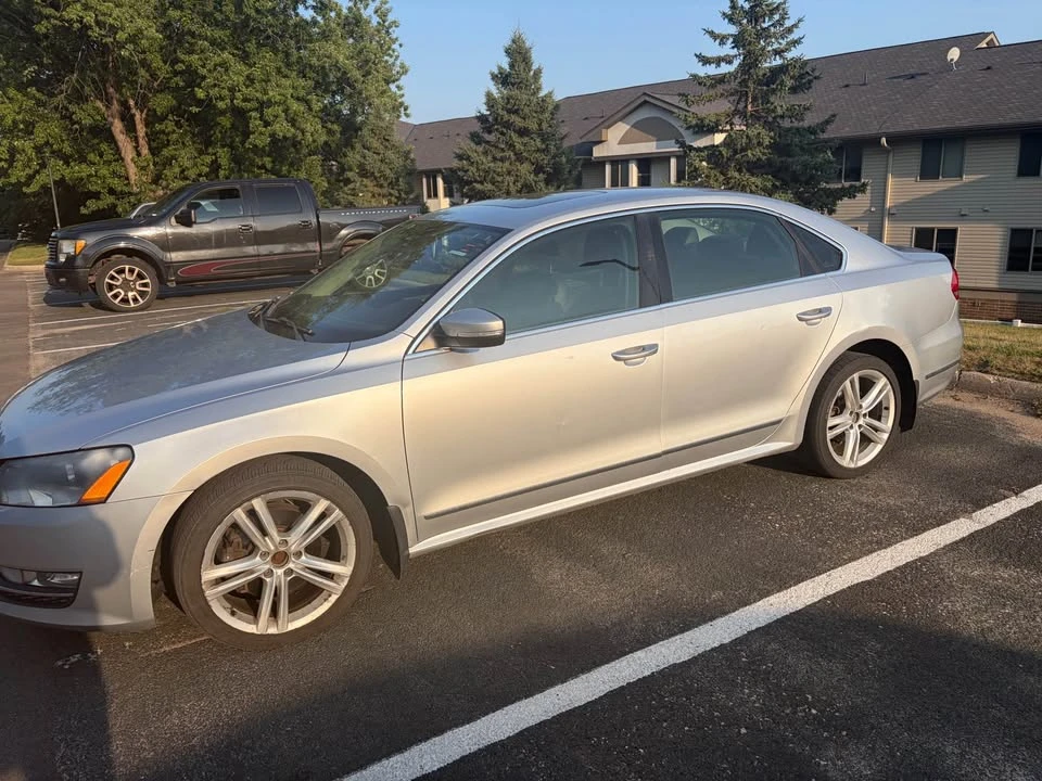 2015 Volkswagen Passat - Image 2 of 13