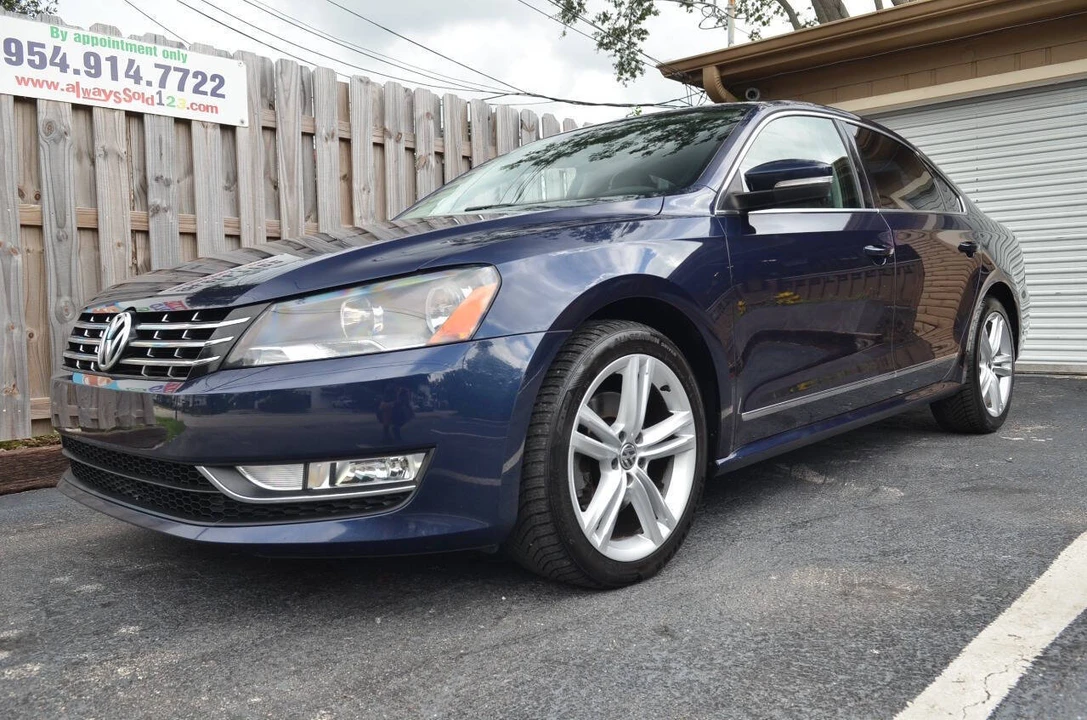 2015 Volkswagen Passat - Image 6 of 12