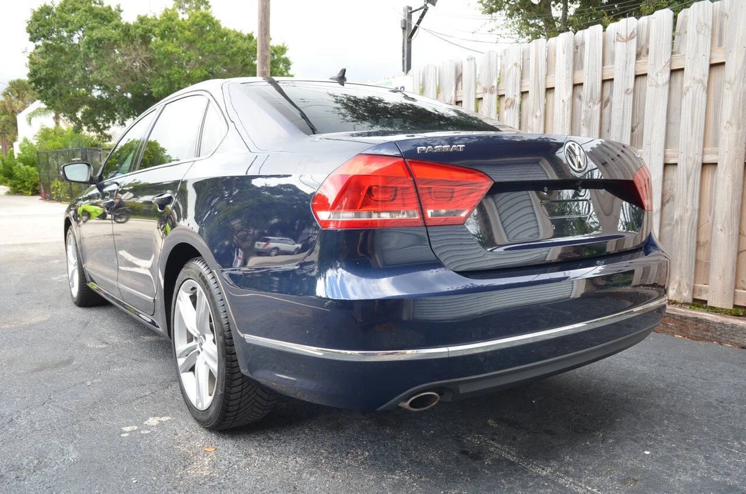 2015 Volkswagen Passat - Image 12 of 12