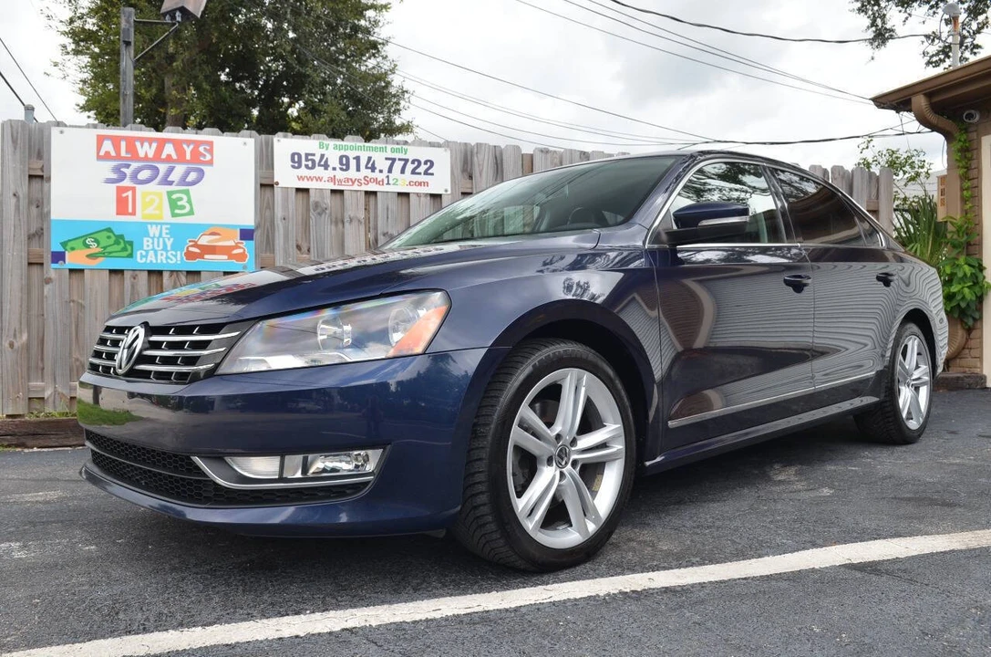 2015 Volkswagen Passat - Image 2 of 12