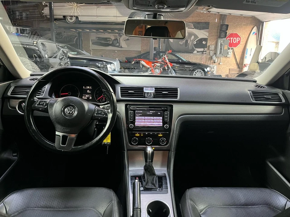 2015 Volkswagen Passat - Image 10 of 21