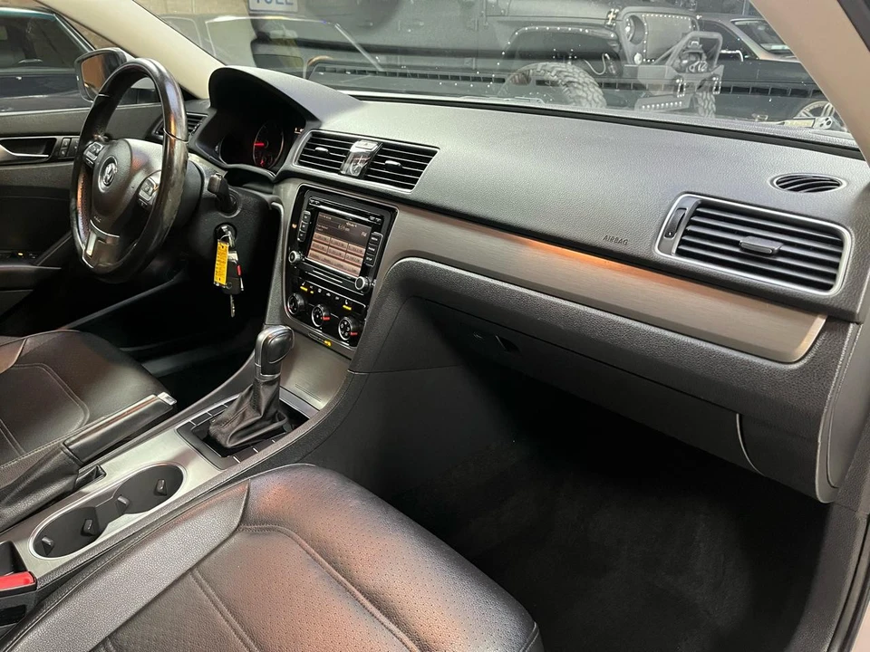 2015 Volkswagen Passat - Image 11 of 21