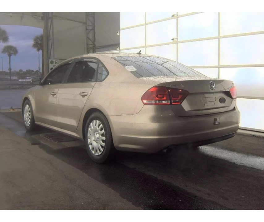 2015 Volkswagen Passat - Image 6 of 13