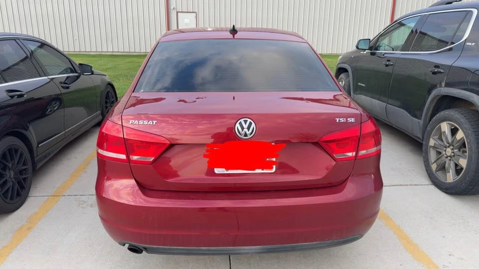 2015 Volkswagen Passat - Image 2 of 10