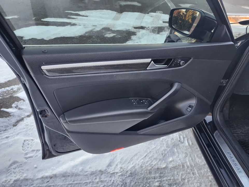 2015 Volkswagen Passat - Image 14 of 20