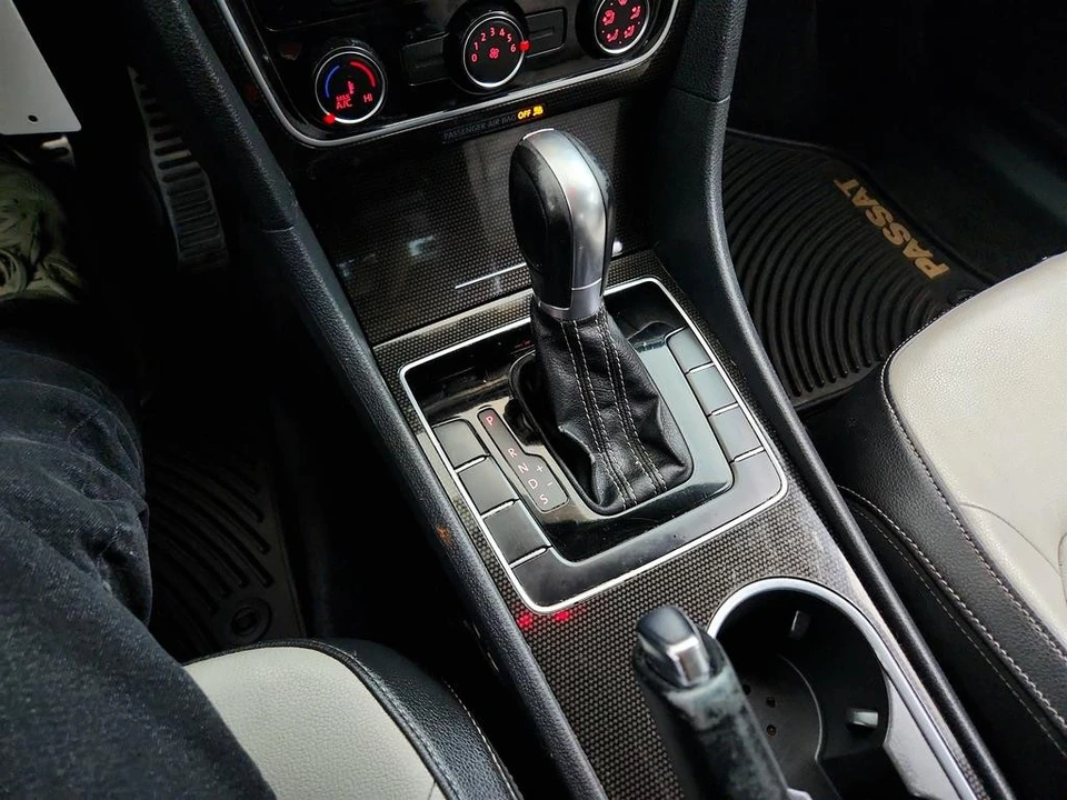 2015 Volkswagen Passat - Image 17 of 21