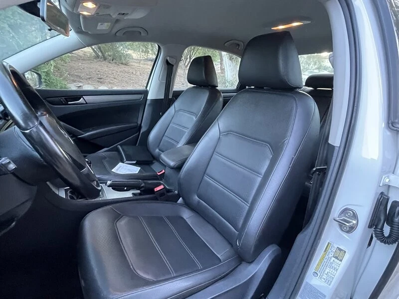 2015 Volkswagen Passat - Image 10 of 12