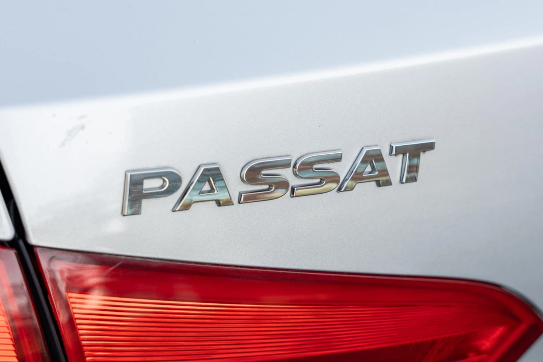 2015 Volkswagen Passat - Image 26 of 31