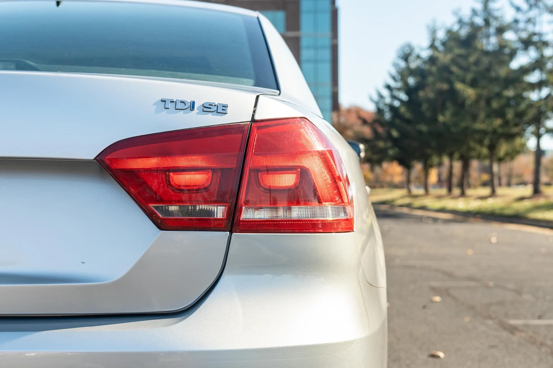 2015 Volkswagen Passat - Image 28 of 31