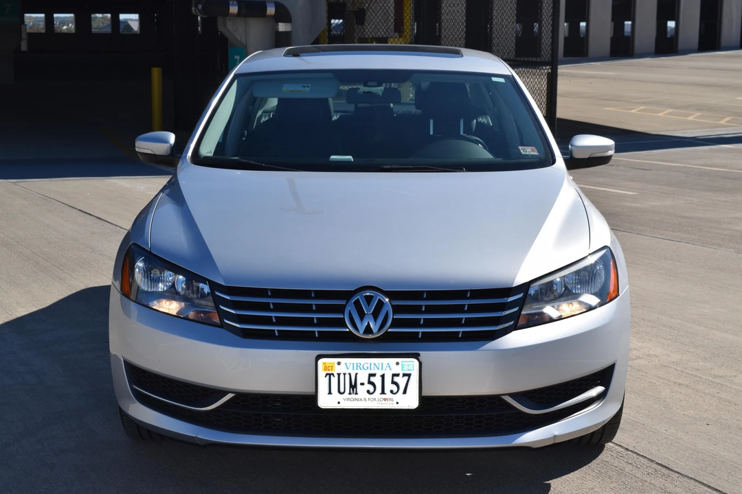 2015 Volkswagen Passat - Image 10 of 31