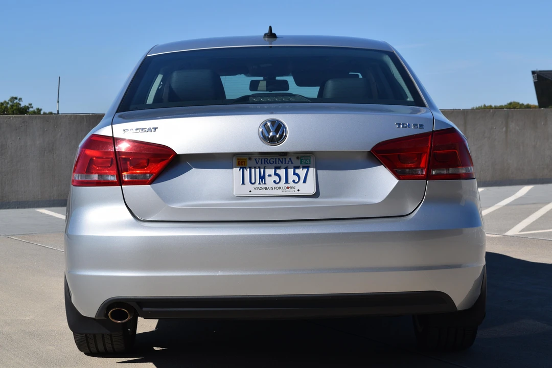 2015 Volkswagen Passat - Image 13 of 31